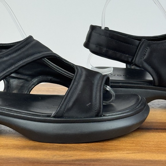 Womens Vince Fresca Black Satin Strappy Casual Comfort Sandals Shoes Size 8‎ M